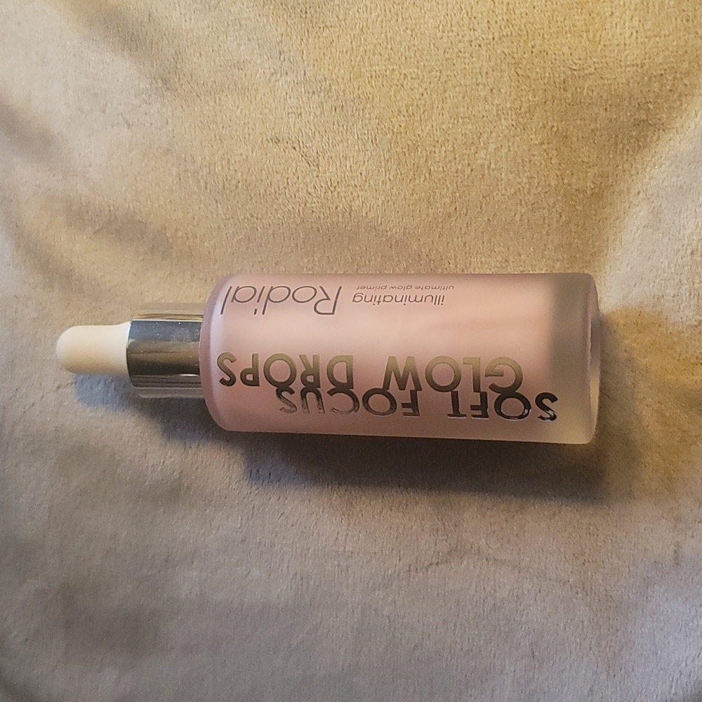 💋Rodial Soft Focus Glow Drops